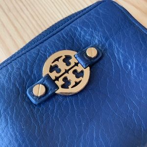 Tory Burch mini wallet